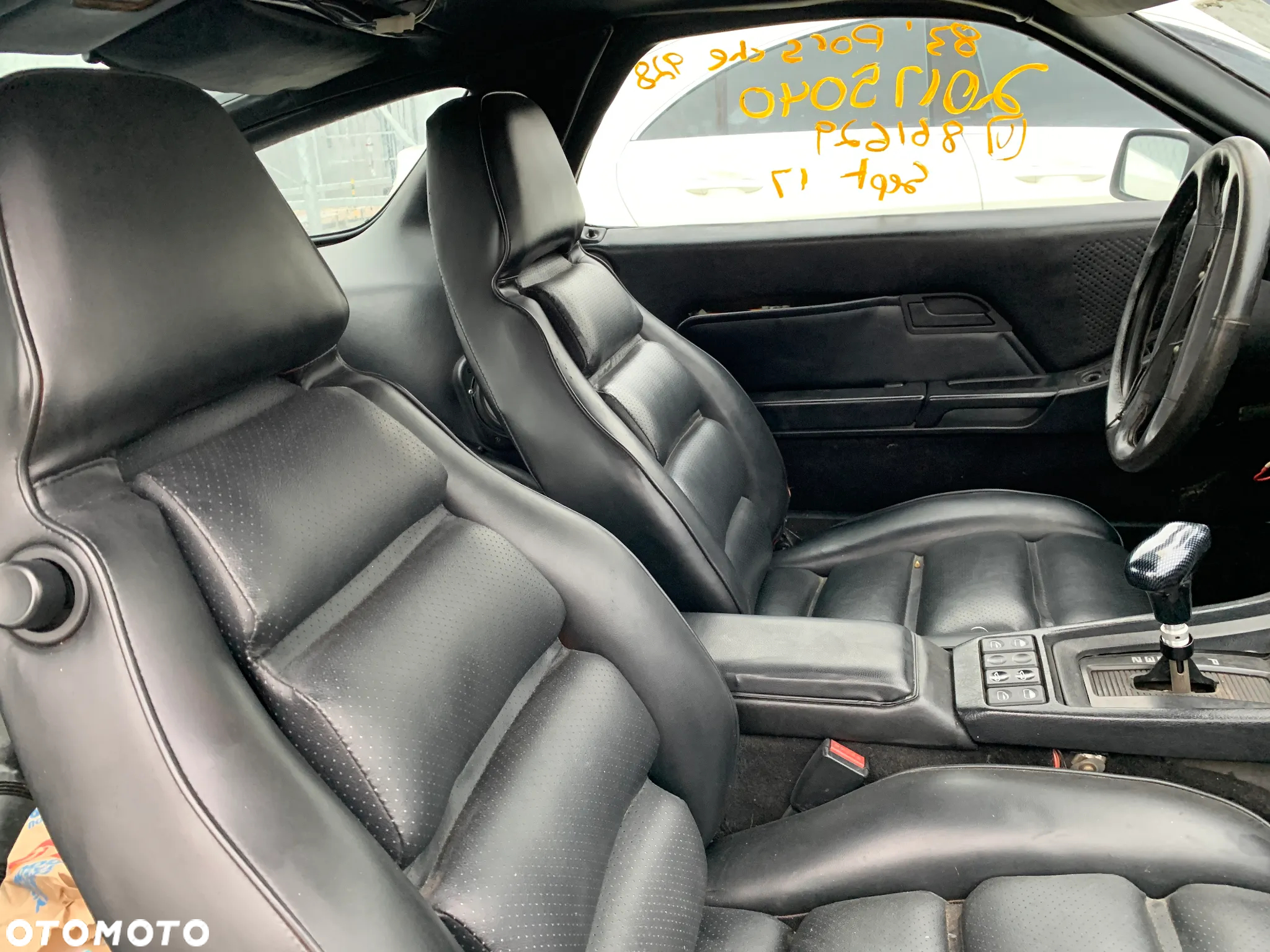 Porsche 928 - 11