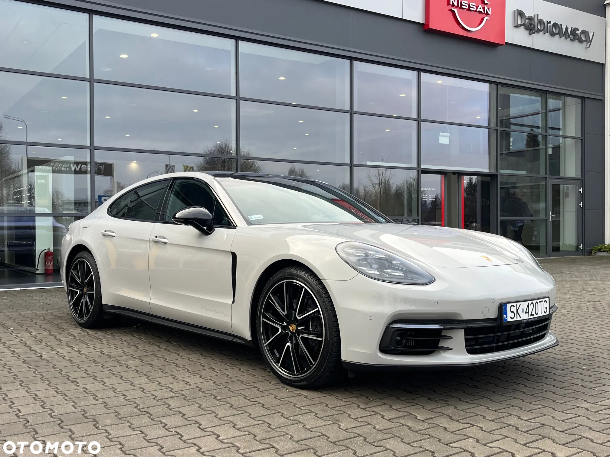 Porsche Panamera 4 - 8