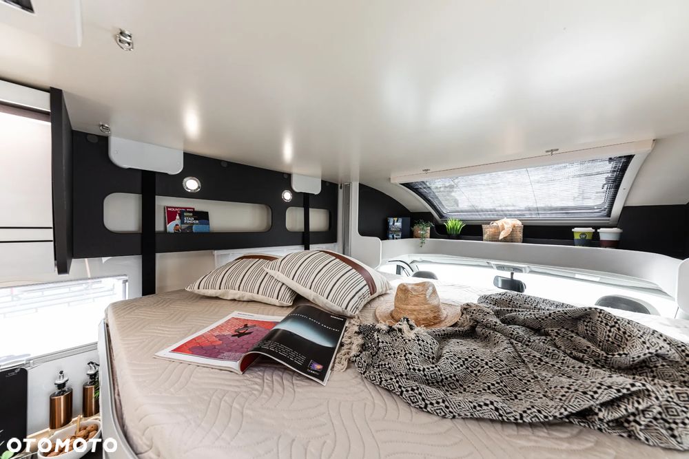 McLOUIS MC4 373 - 5 osobowy - 9