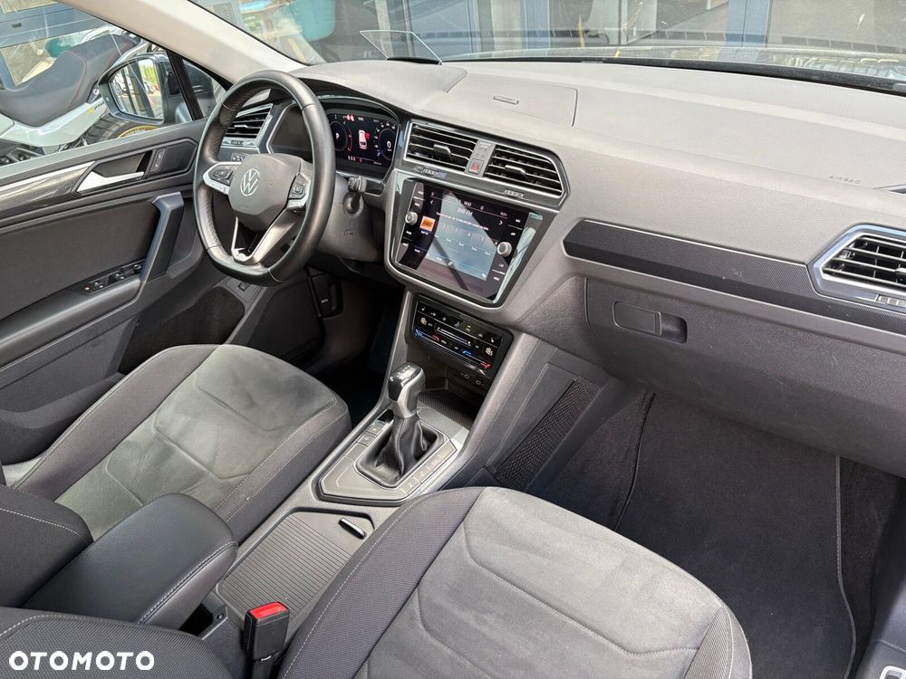 Volkswagen Tiguan - 17