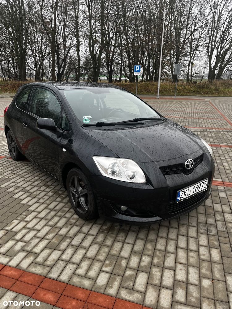 Toyota Auris 1.4 VVT-i - 2
