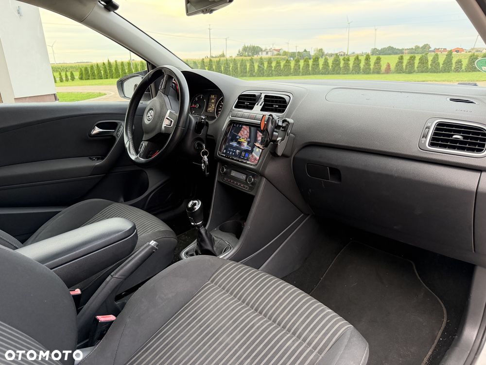 Volkswagen Polo - 7