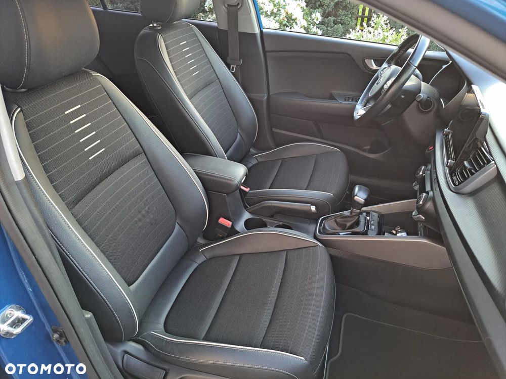 Kia Rio - 12