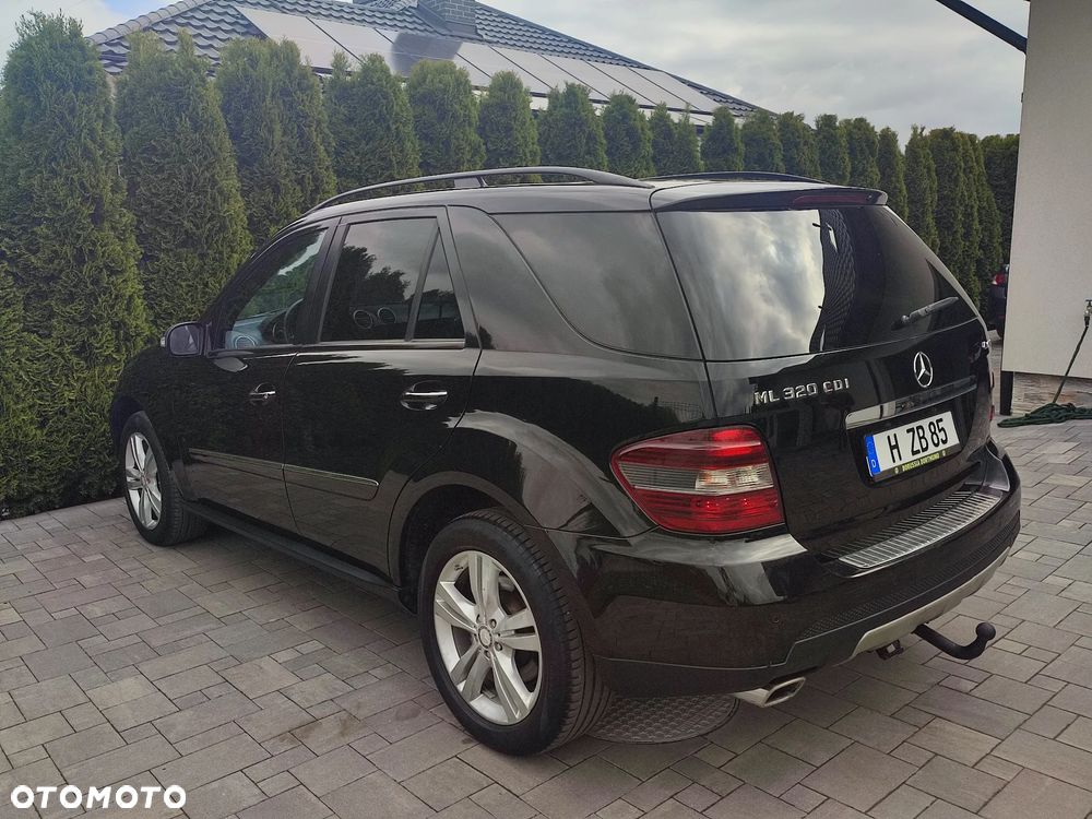 Mercedes-Benz ML 320 CDI 4Matic 7G-TRONIC - 17