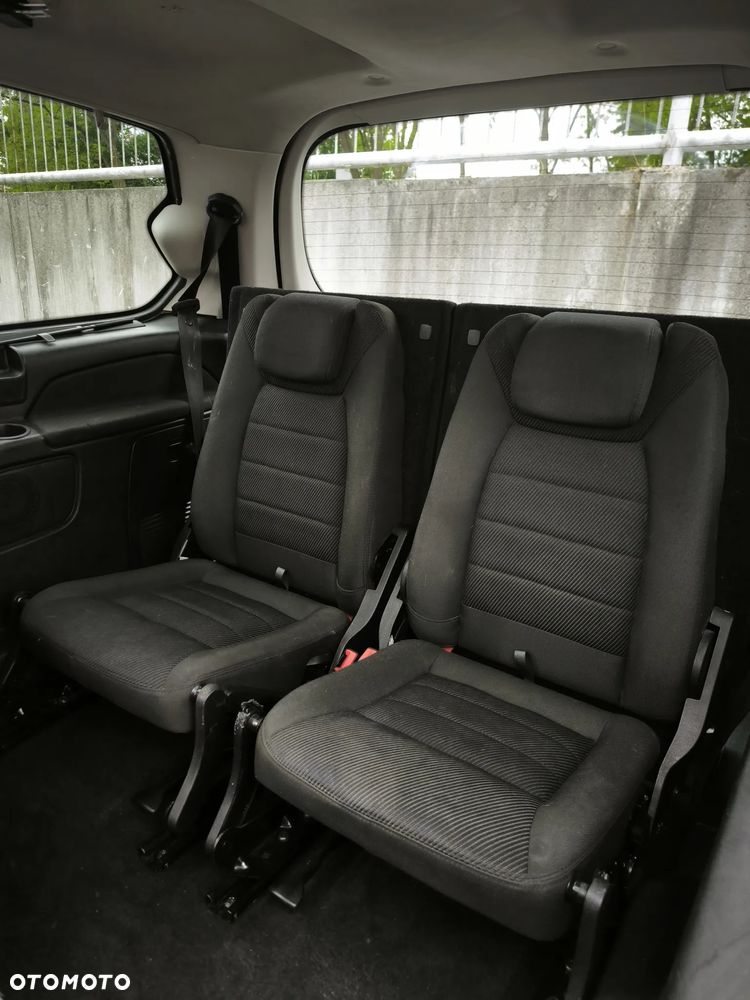 Ford Galaxy 2.0 TDCi Titanium - 13