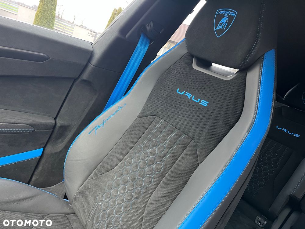 Lamborghini Urus - 23