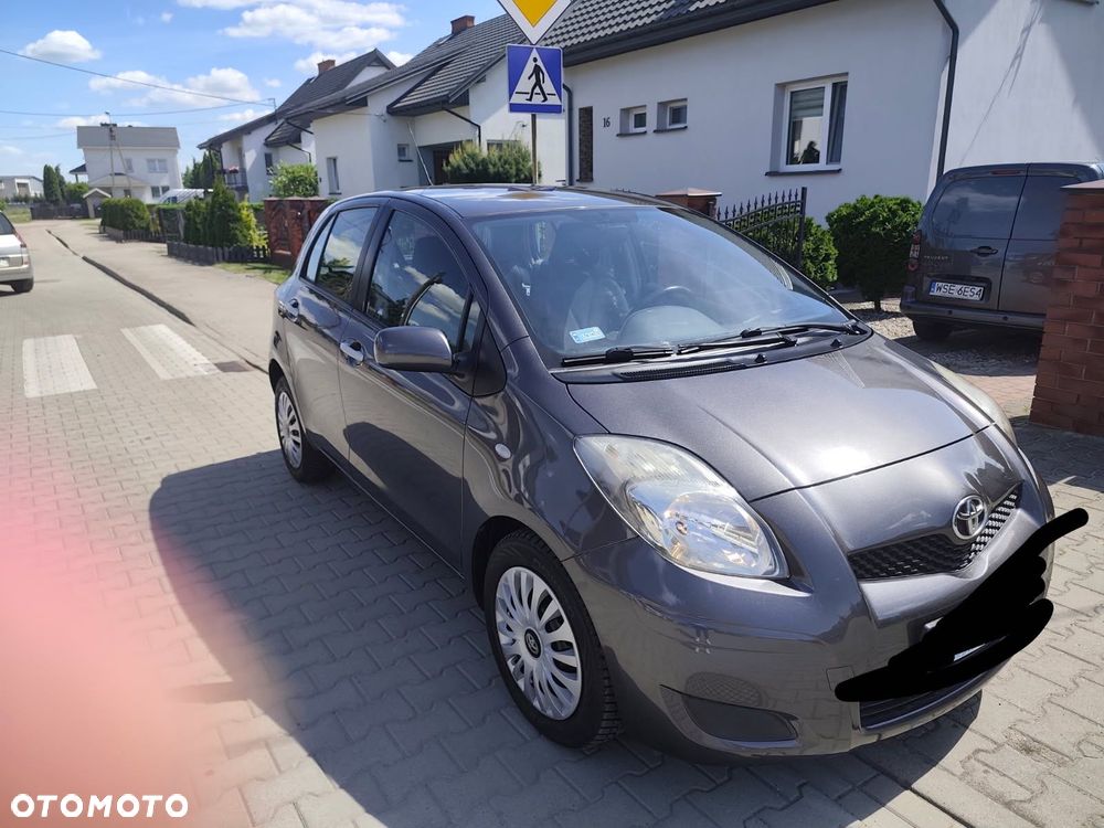 Toyota Yaris - 5