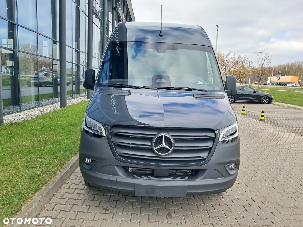 Mercedes-Benz Sprinter 319 CDI Furgon PRO długi 4325 mm L3H2 - 3