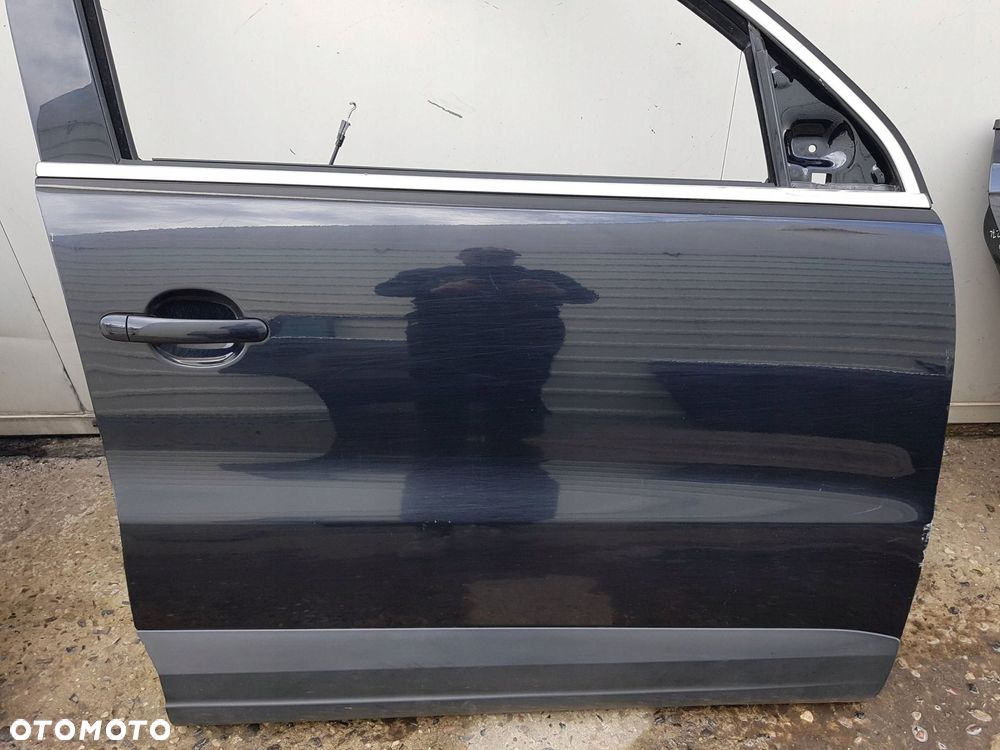 VW TIGUAN I 5N 06-15r DRZWI PRAWE PRZÓD LC9X - 2