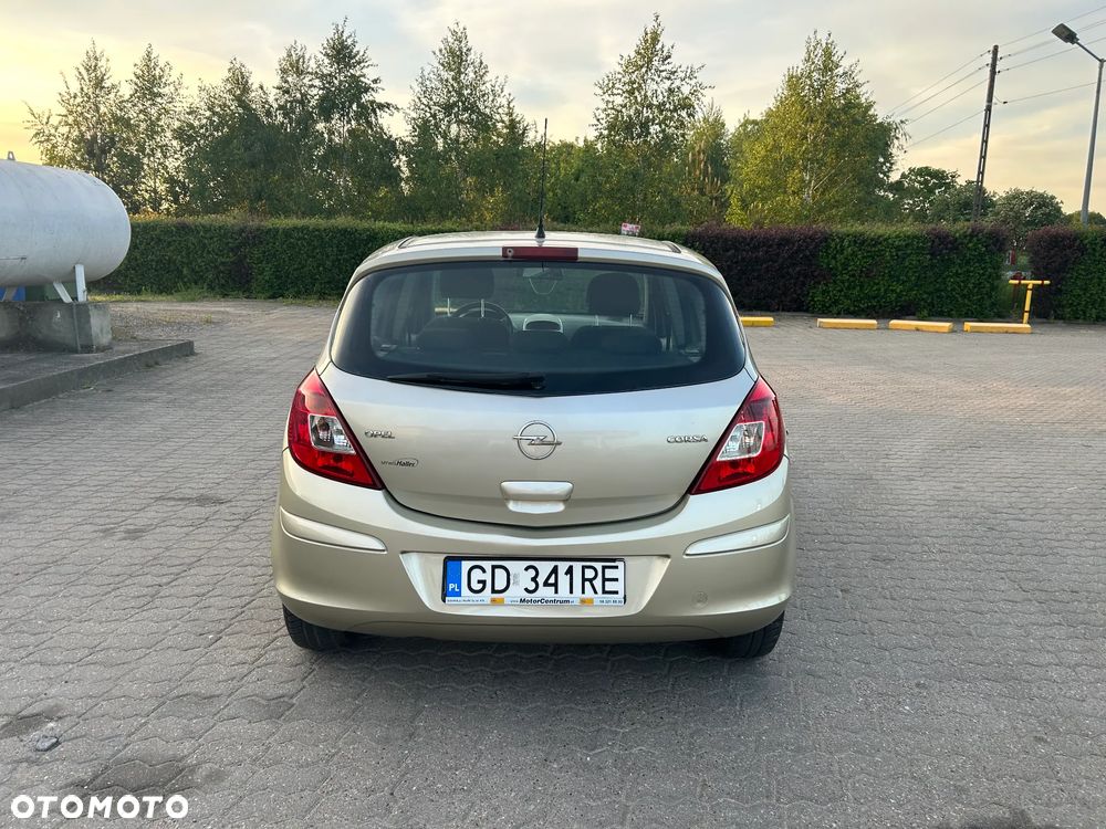 Opel Corsa 1.0 12V Essentia - 8