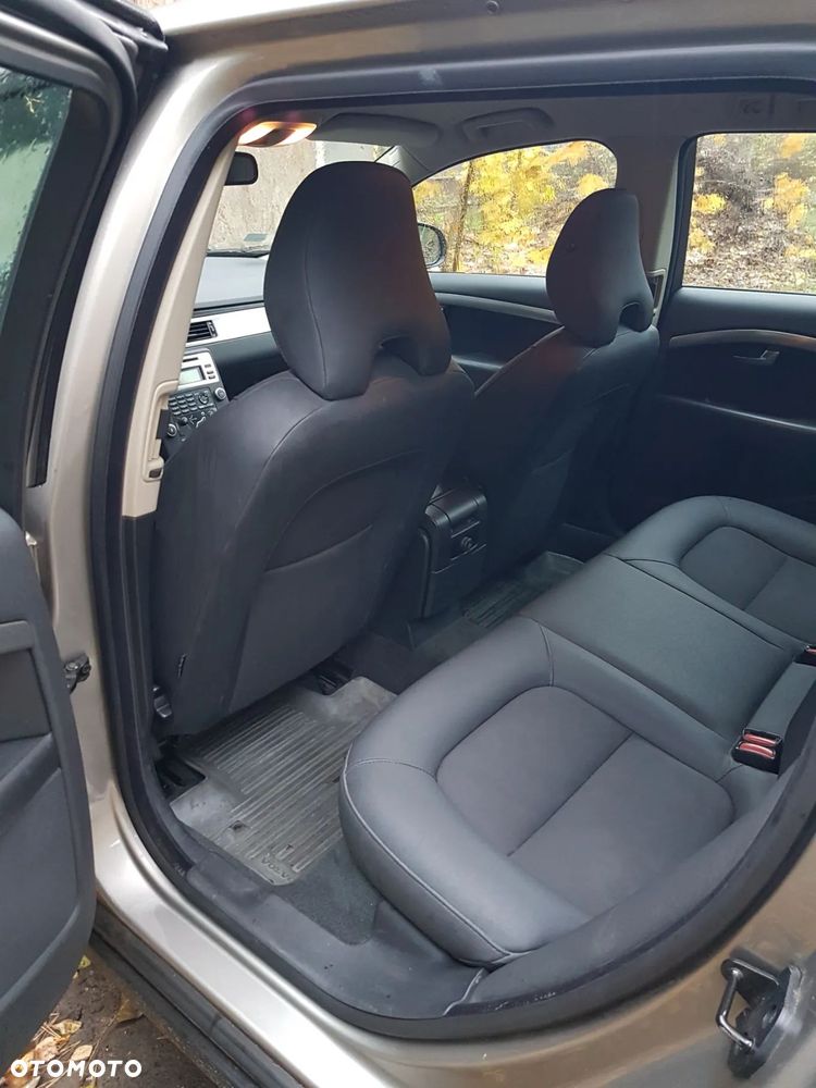 Volvo V70 2.0D Momentum - 11