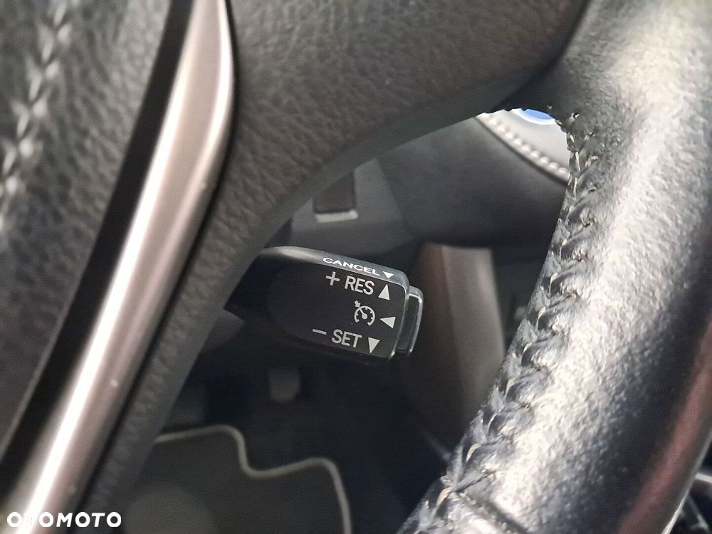 Toyota RAV4 Hybrid Style 4x4 - 26