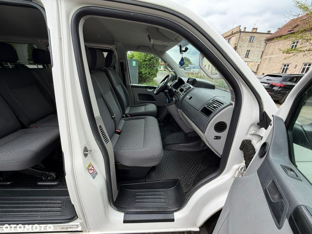 Volkswagen Transporter - 13