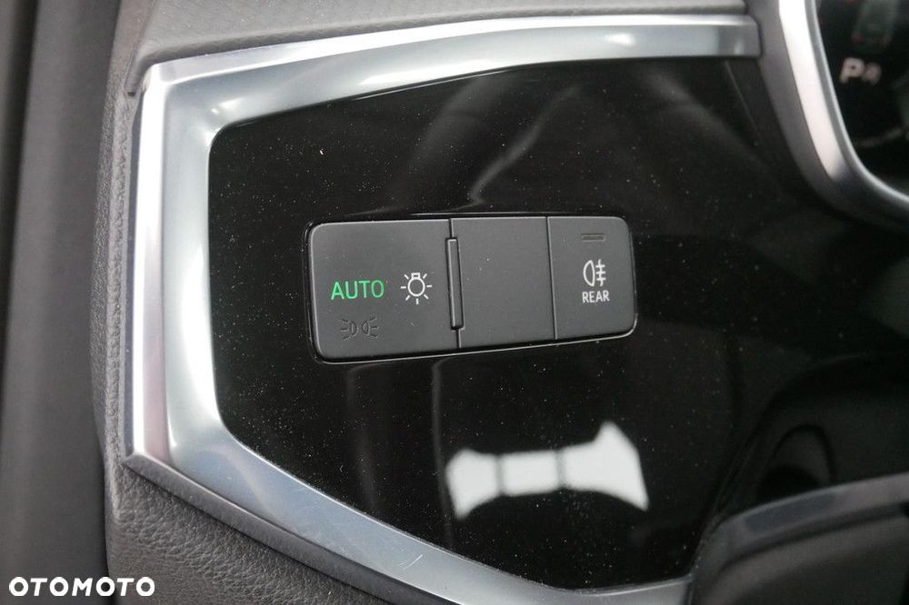 Audi Q3 - 24