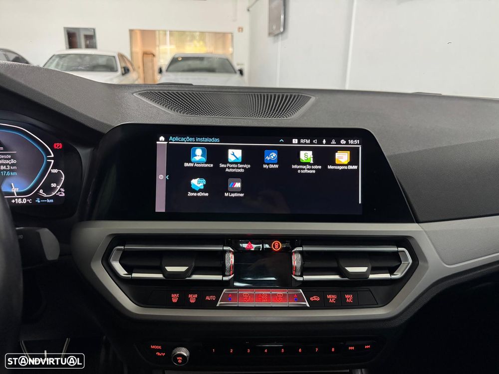 BMW 330 e Pack M Auto - 31