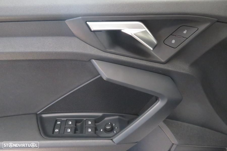 Audi A3 Sportback 30 TFSI Advanced S tronic - 13