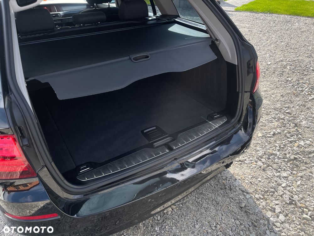 BMW Seria 5 520d Luxury Line - 16