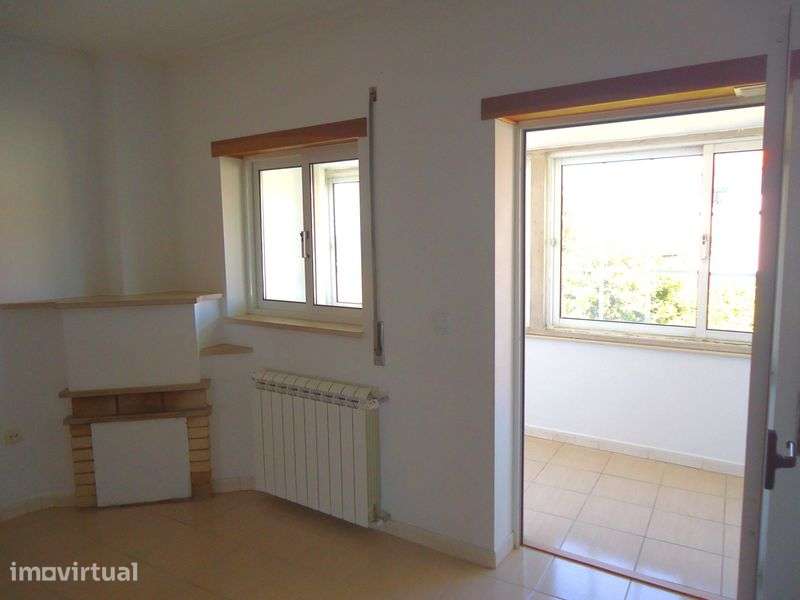 T2+1 c/Escritório c/60m2, roupeiros embutidos, aquec. central, Viseu - Grande imagem: 4/12