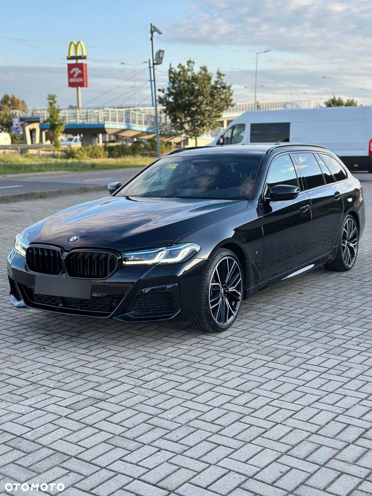 BMW Seria 5 530d xDrive Touring - 5