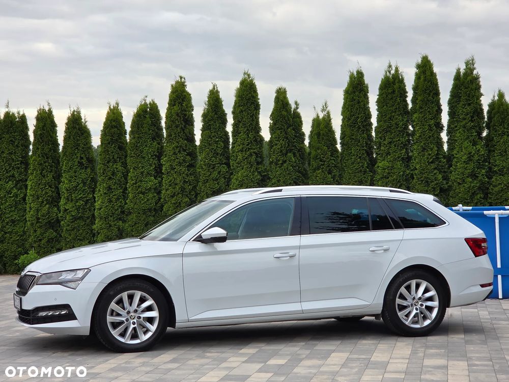 Skoda Superb 2.0 TDI SCR Ambition DSG - 9