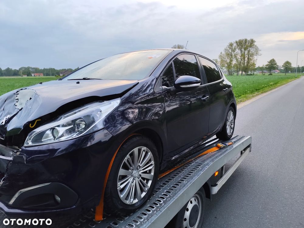 Peugeot 208 PureTech 82 Stop & Start Signature - 14