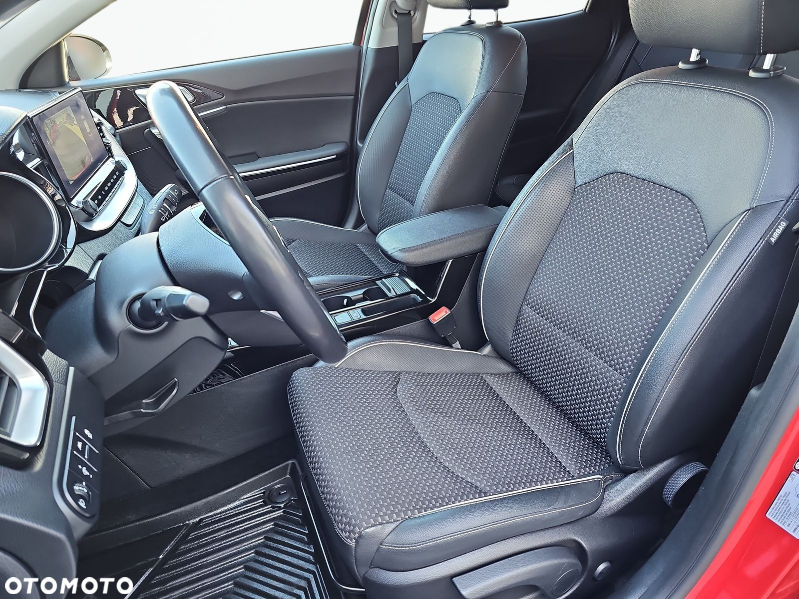 Kia XCeed 1.4 T-GDI L - 13