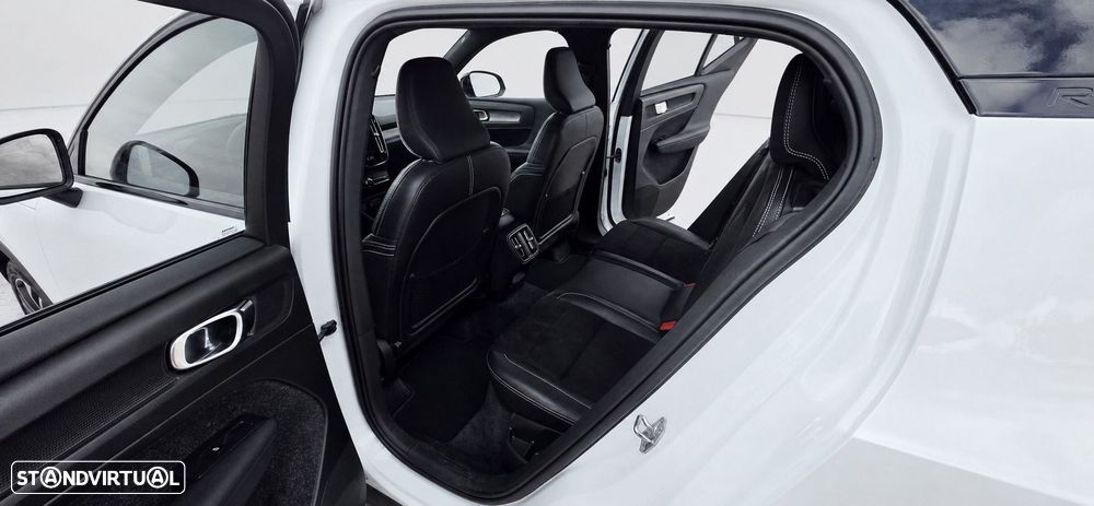 Volvo XC 40 2.0 D4 R-Design AWD - 22