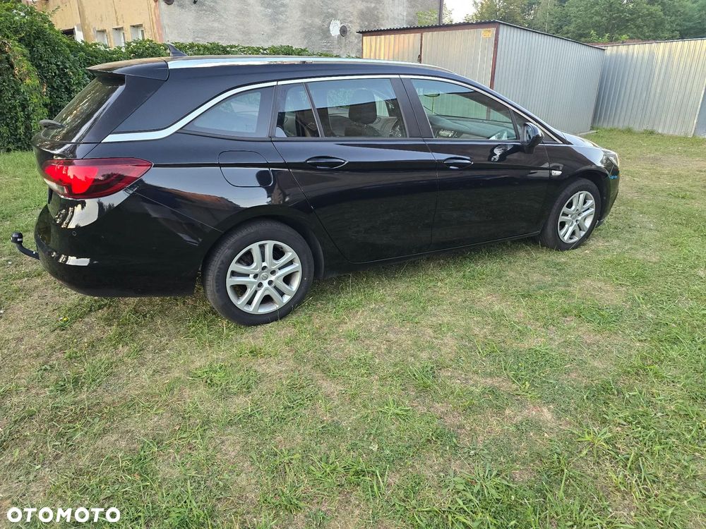 Opel Astra 1.6 D Start/Stop Dynamic - 4