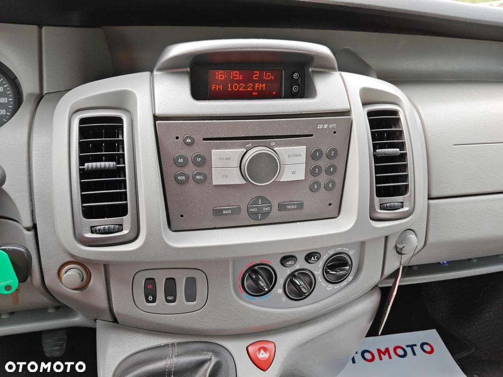 Opel Vivaro L1H1 DPF Tour - 23