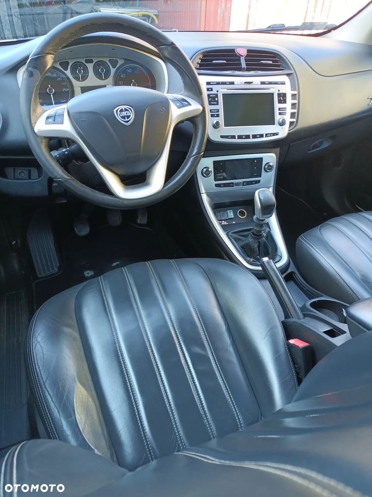 Lancia Delta 1.4 T-Jet 16v Platino - 9
