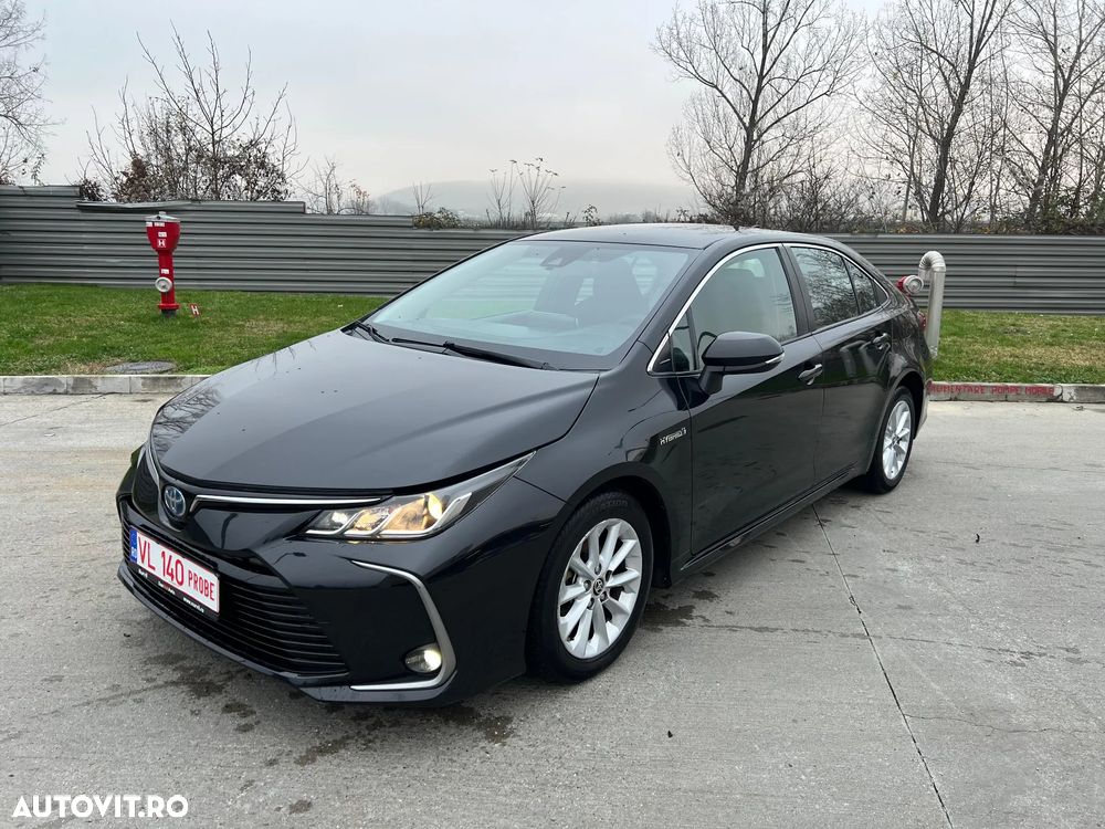 Toyota Corolla Sedan 1.8 HSD Dynamic - 17