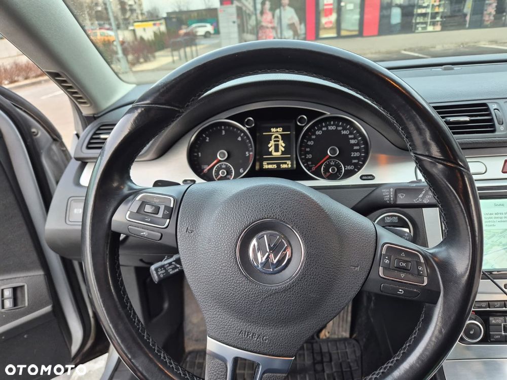 Volkswagen Passat 2.0 TDI Highline DSG - 7