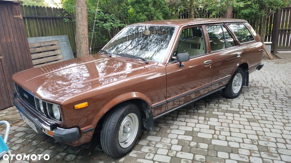 Toyota Carina - 3