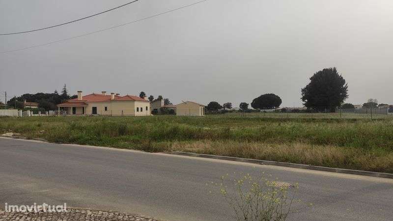 Vendo dois terrenos urbanos em conjunto ou separados. - Grande imagem: 2/2