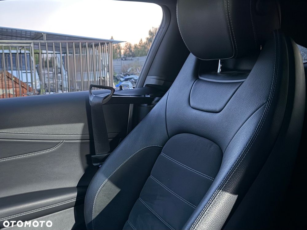 Mercedes-Benz Klasa C 220 d 4Matic 9G-TRONIC AMG Line Plus - 19