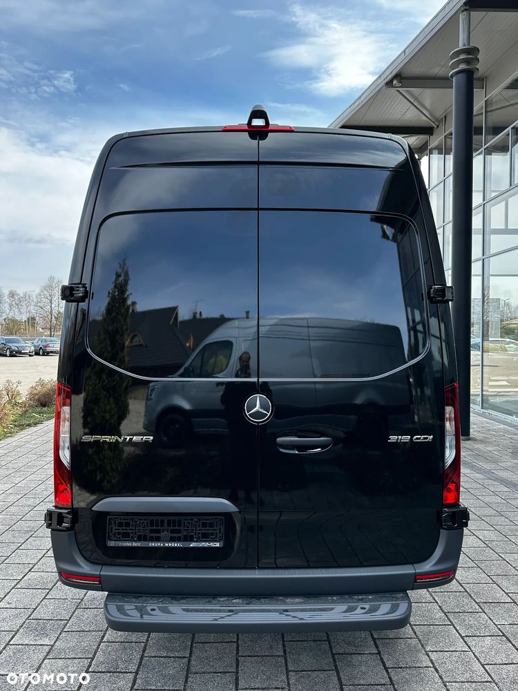 Mercedes-Benz Sprinter - 8