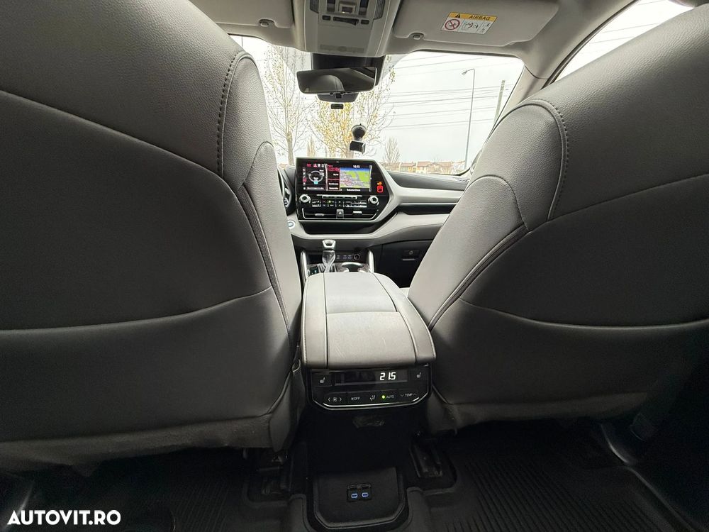 Toyota Highlander 2.5 L Dynamic Force 248CP Luxury Pearly - 27