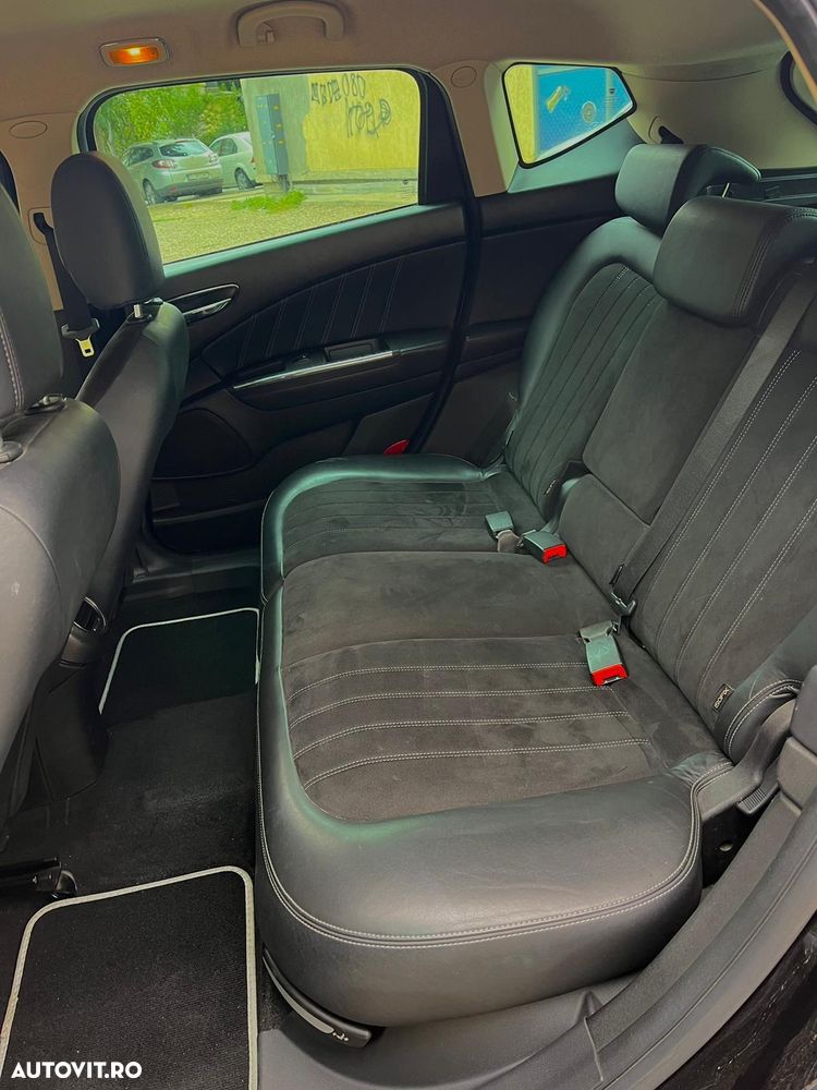 Lancia Delta 1.9 MultiJet Oro - 9