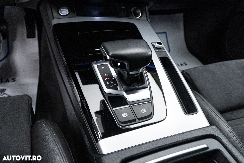 Audi Q5 2.0 40 TDI quattro S tronic Sport - 27