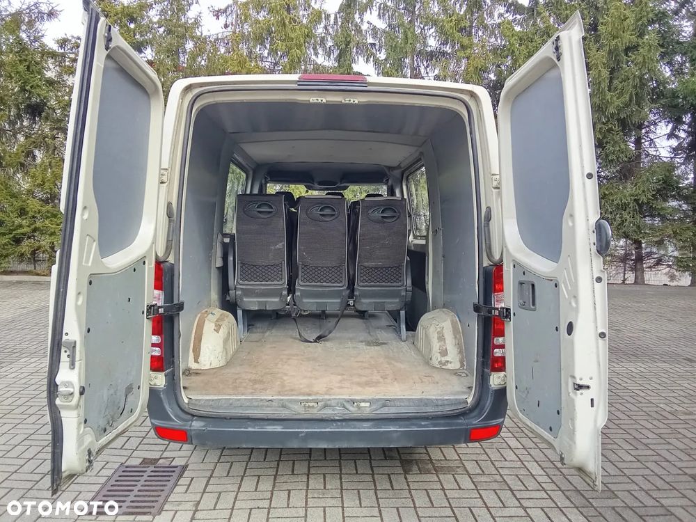 Mercedes-Benz Sprinter 906.211 - 13