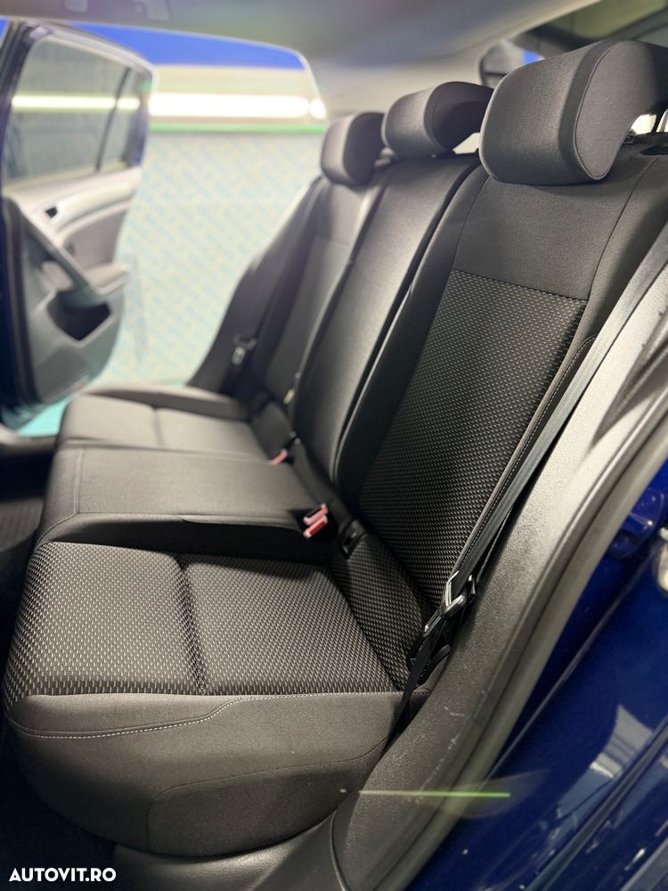 Volkswagen Golf 1.0 TSI Comfortline - 8