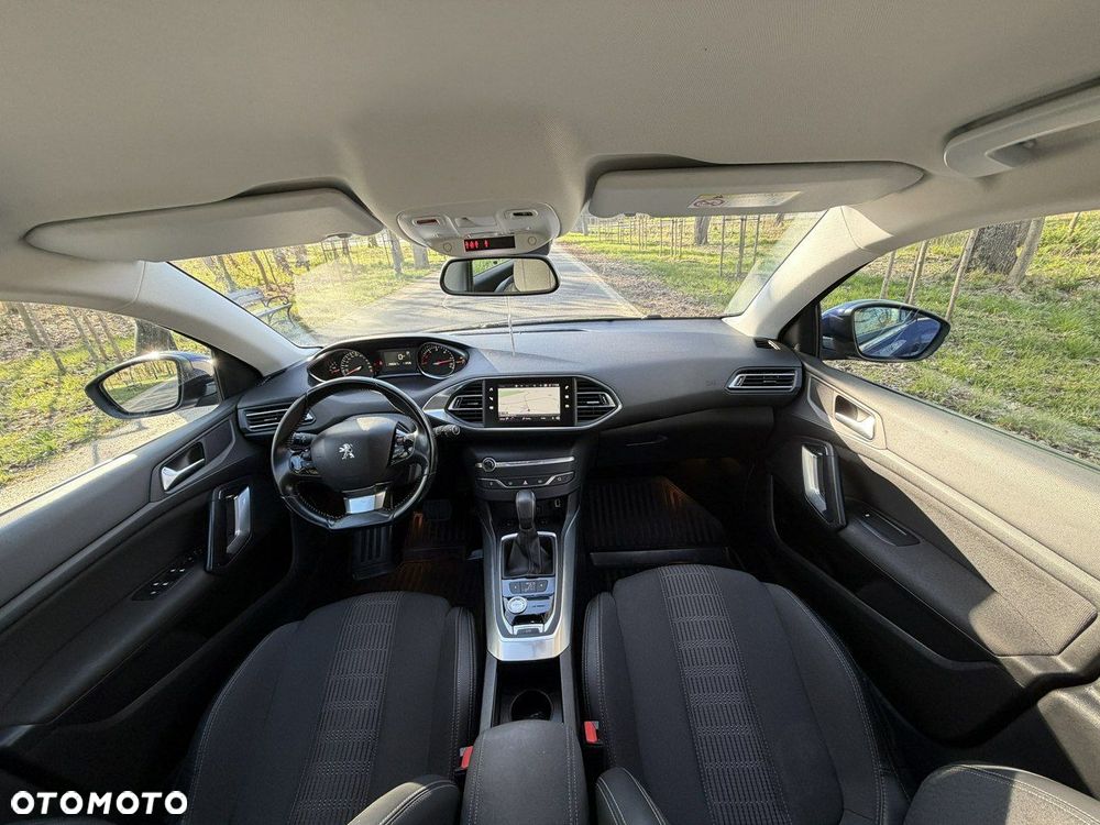 Peugeot 308 - 33