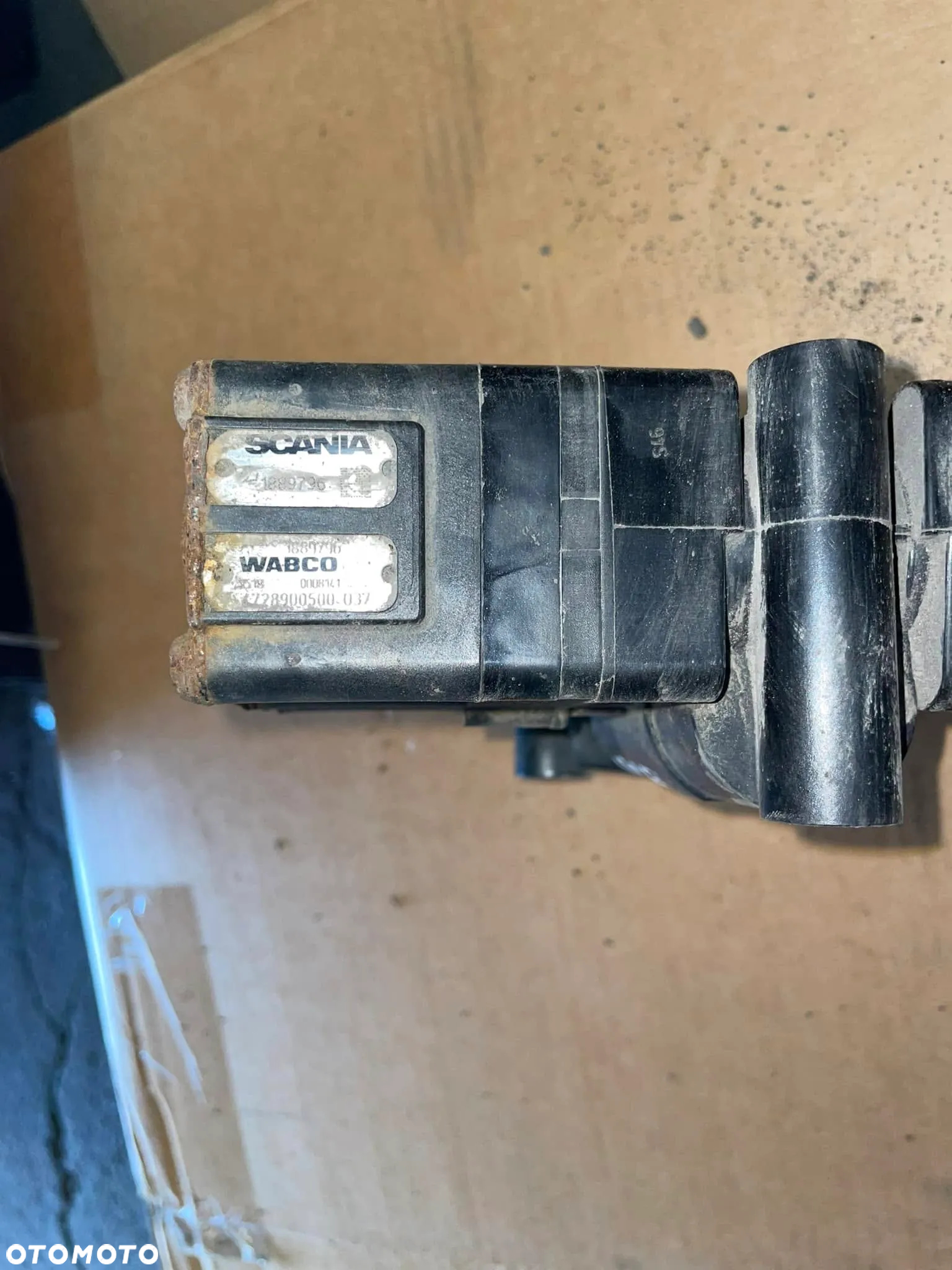 Scania R / NGS Zawór / Modulator poduszek ECAS - 2