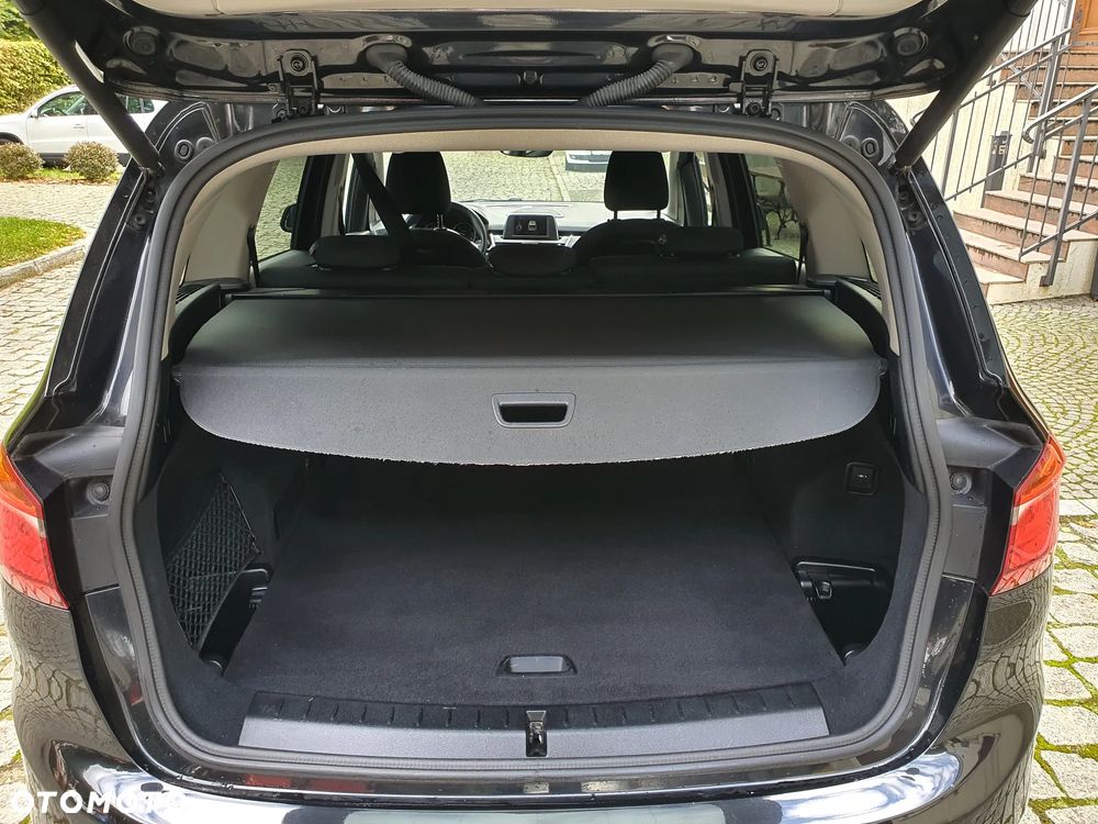 BMW Seria 2 ver-218d-advantage - 33