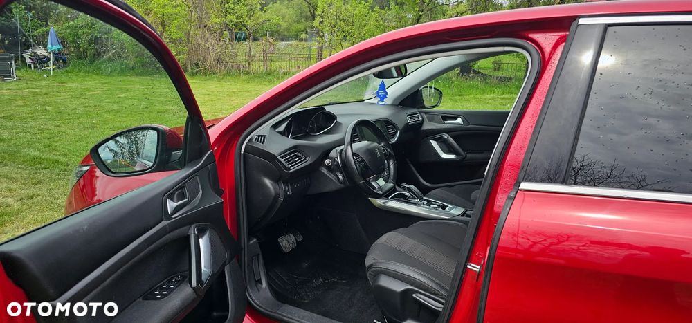 Peugeot 308 PureTech 130 GPF EAT8 Stop & Start Allure - 5