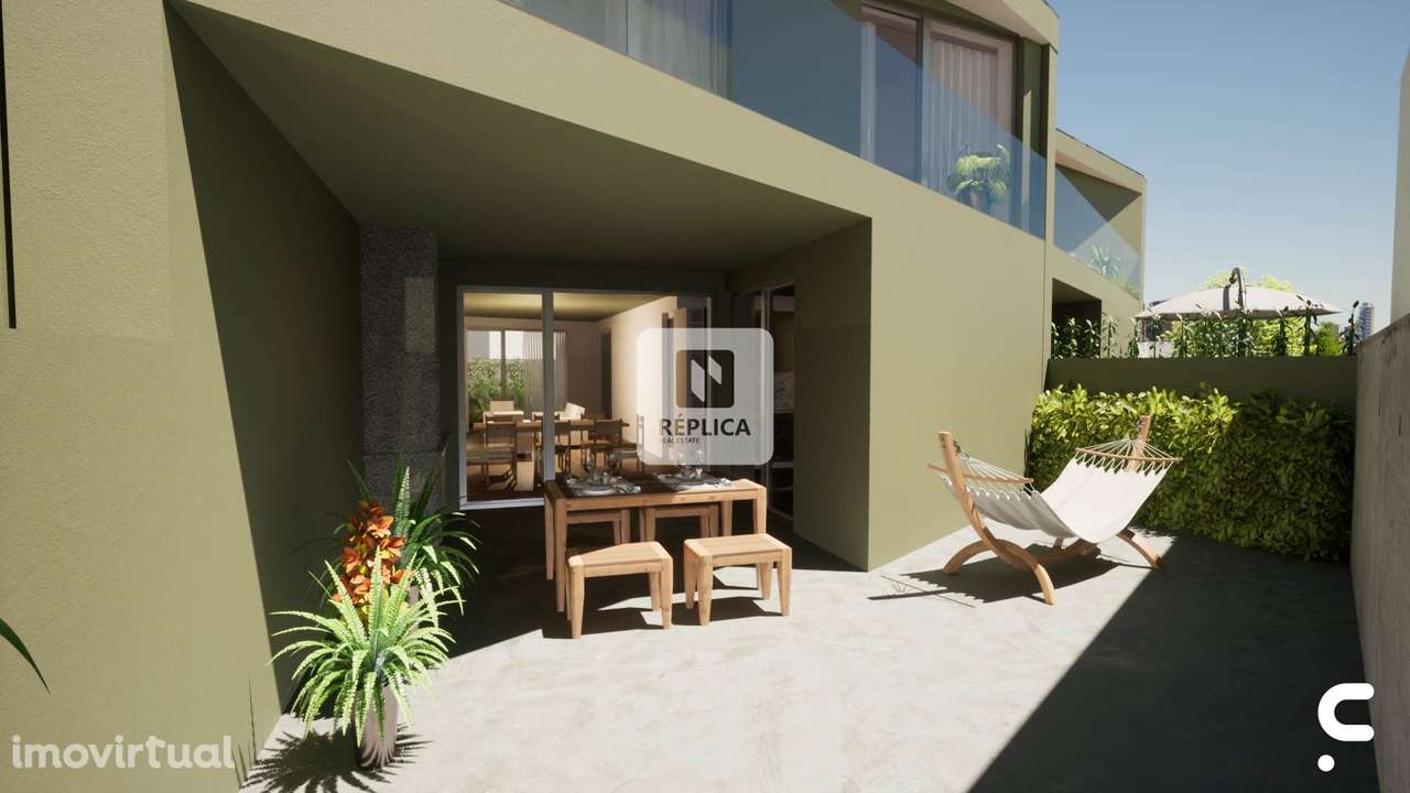 Moradia T3+1 em Canidelo a escassos metros da linha de mar - Grande imagem: 4/53