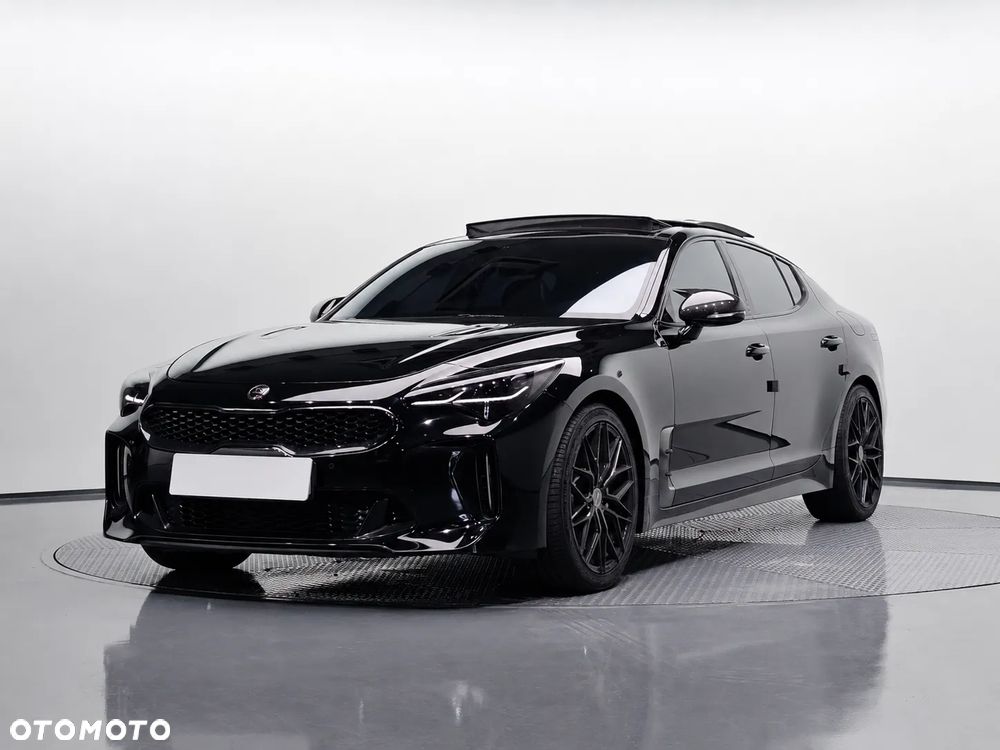 Kia Stinger - 3