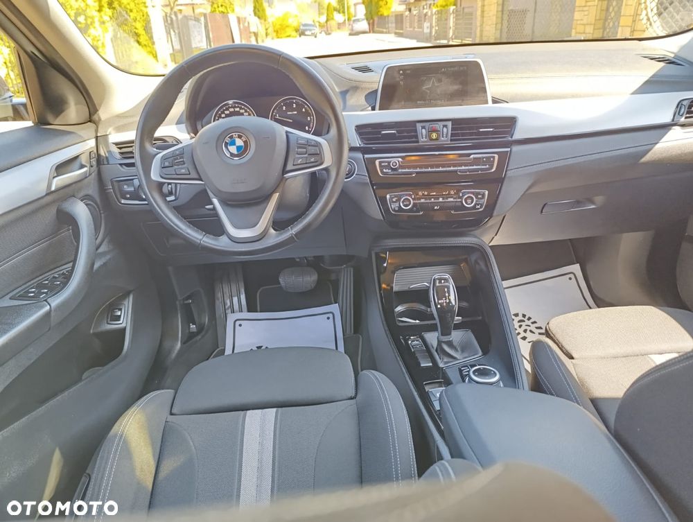 BMW X2 sDrive18d Business Edition sport - 13