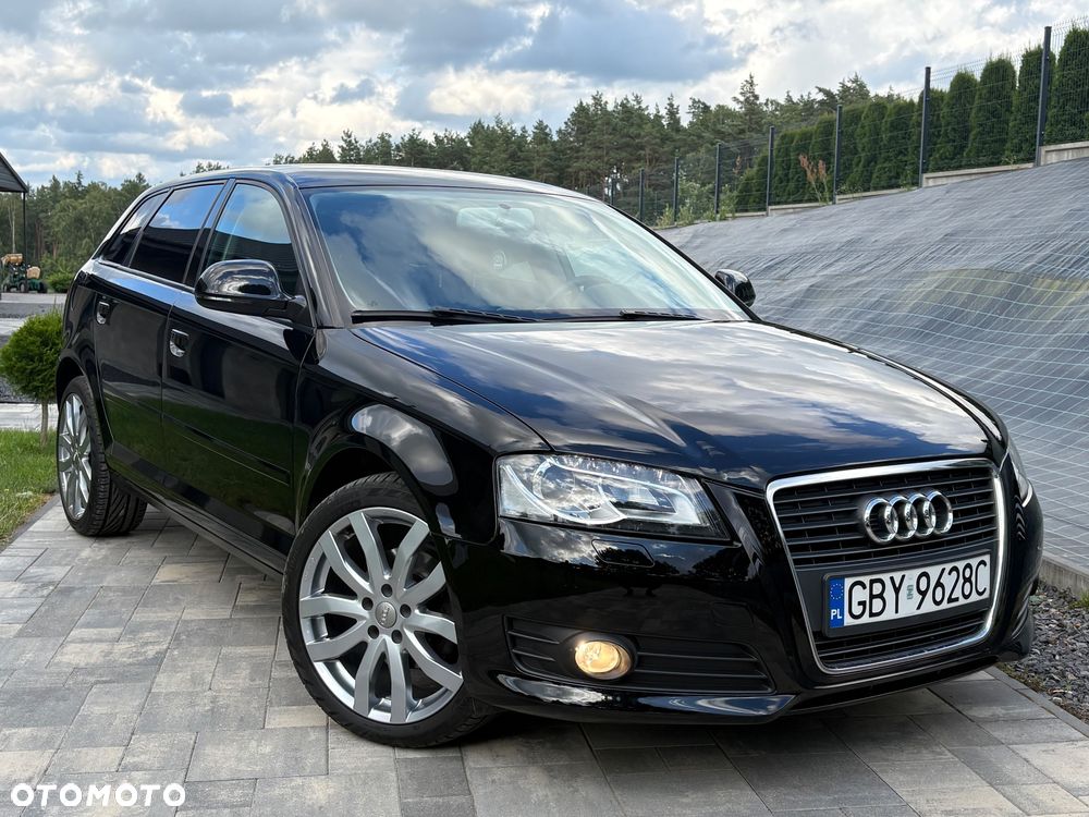 Audi A3 Sportback - 2