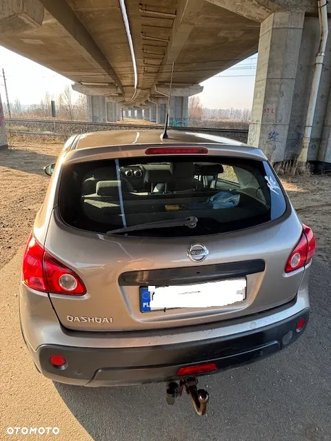 Nissan Qashqai 2.0 dCi 4x4 Tekna - 6